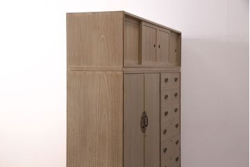 中古　美品　大型分割式　桑材のアクセントがおしゃれ!存在感と高級感あふれる加茂総桐箪笥(総桐たんす、総桐箪笥、衣装箪笥、着物箪笥、和タンス)(定価約180万円)(R-049637)