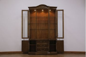 中古　美品　DREXEL HERITAGE(ドレクセルヘリテイジ)　TRYON MANOR(トライオンメナー)　格調高い佇まいが魅力の飾り棚(キャビネット、食器棚、収納棚)(定価約98万円)(R-049640)