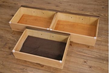 中古　美品　DREXEL HERITAGE(ドレクセルヘリテイジ)　TRYON MANOR(トライオンメナー)　格調高い佇まいが魅力の飾り棚(キャビネット、食器棚、収納棚)(定価約98万円)(R-049640)