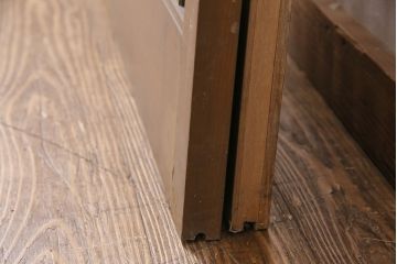 アンティーク建具　ペイント仕上げ限定　情緒漂う雰囲気づくりにおすすめのガラス入り格子戸2枚セット(引き戸、建具、玄関戸)(R-049641)