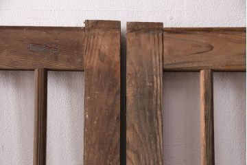 アンティーク建具　昭和初期　時を重ねた木の味わいが魅力の格子戸(玄関戸、引き戸、建具)(R-049642)