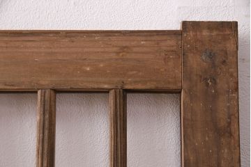 アンティーク建具　昭和初期　時を重ねた木の味わいが魅力の格子戸(玄関戸、引き戸、建具)(R-049642)