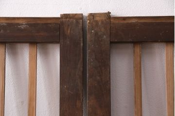 アンティーク建具　昭和初期　時を重ねた木の味わいが魅力の格子戸(玄関戸、引き戸、建具)(R-049642)