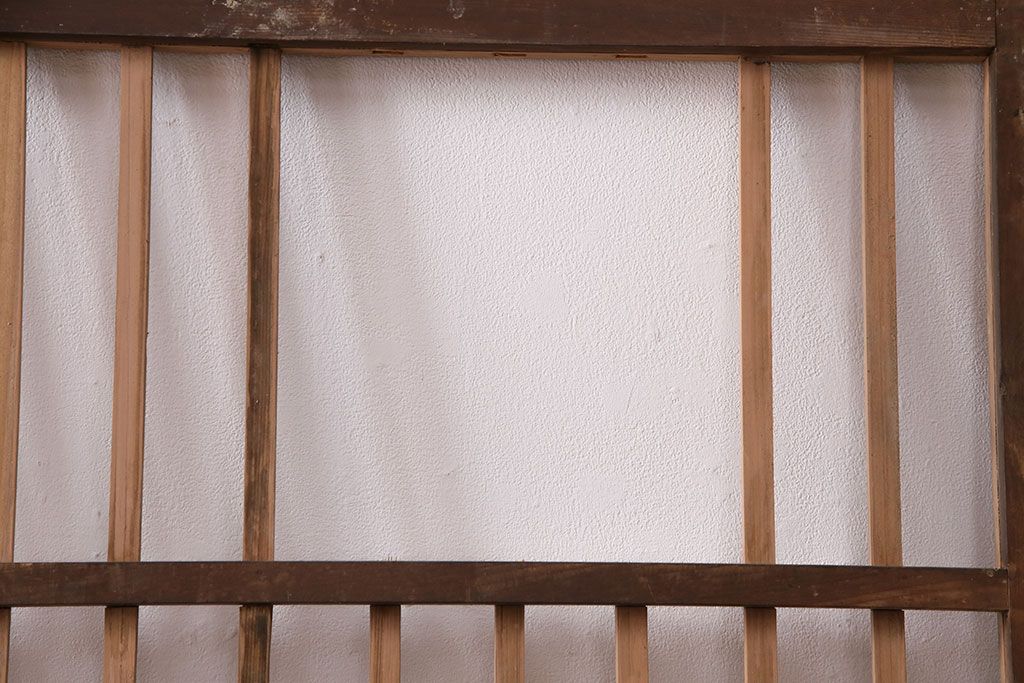 アンティーク建具　昭和初期　時を重ねた木の味わいが魅力の格子戸(玄関戸、引き戸、建具)(R-049642)