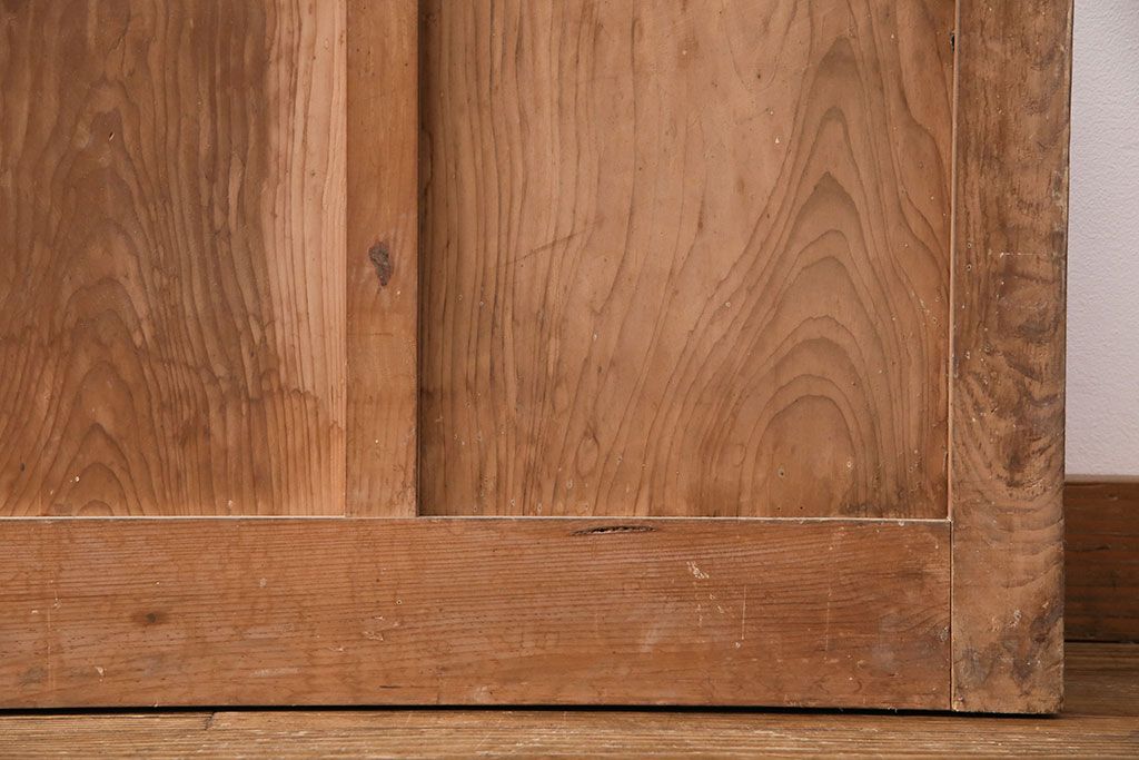 アンティーク建具　昭和初期　時を重ねた木の味わいが魅力の格子戸(玄関戸、引き戸、建具)(R-049642)