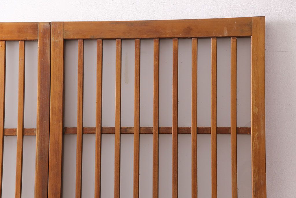 アンティーク建具　和製アンティーク　ペイント仕上げ限定　シンプルなデザインの格子戸2枚セット(建具、引き戸、玄関戸)(R-049648)