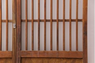 アンティーク建具　和製アンティーク　ペイント仕上げ限定　シンプルなデザインの格子戸2枚セット(建具、引き戸、玄関戸)(R-049648)