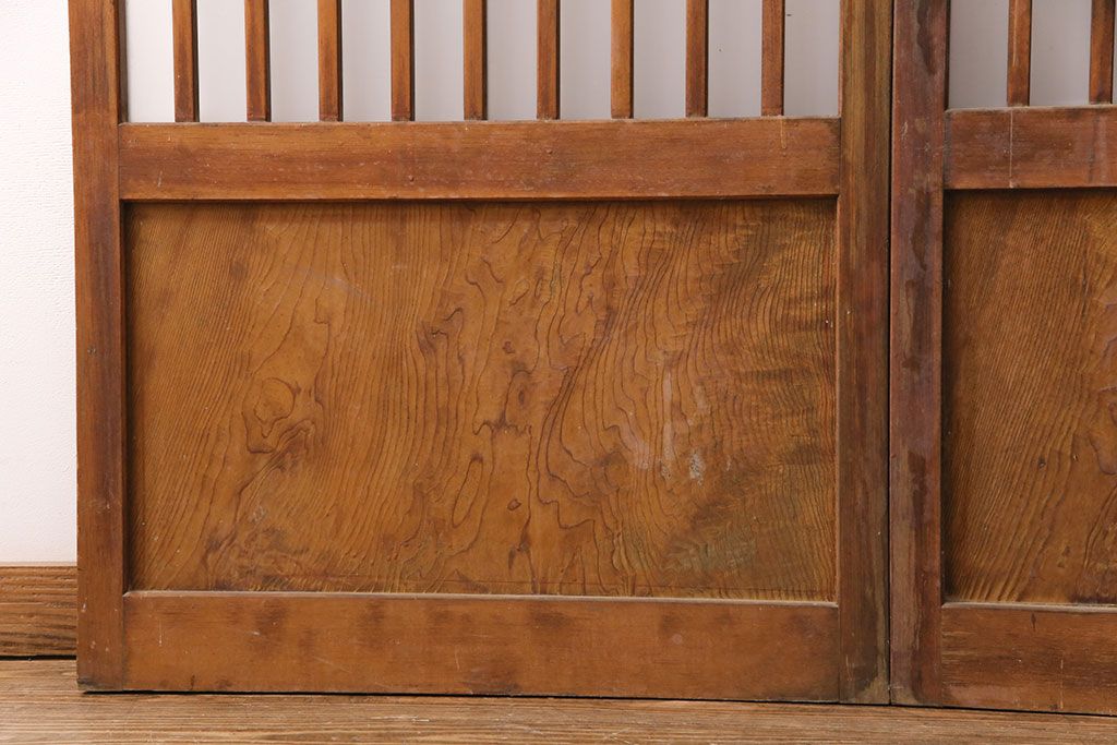 アンティーク建具　和製アンティーク　ペイント仕上げ限定　シンプルなデザインの格子戸2枚セット(建具、引き戸、玄関戸)(R-049648)