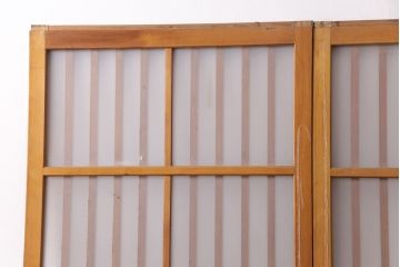 アンティーク建具　和製アンティーク　ペイント仕上げ限定　シンプルなデザインの格子戸2枚セット(建具、引き戸、玄関戸)(R-049648)