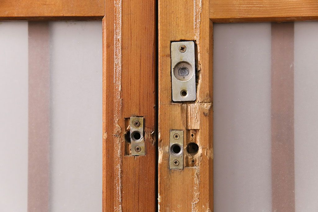 アンティーク建具　和製アンティーク　ペイント仕上げ限定　シンプルなデザインの格子戸2枚セット(建具、引き戸、玄関戸)(R-049648)