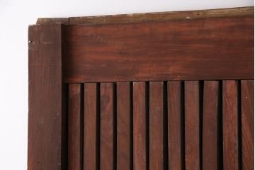 アンティーク建具　最上級品!　富山産　総欅材　立派な金具が目を引く蔵戸(玄関戸、引き戸)(R-049652)
