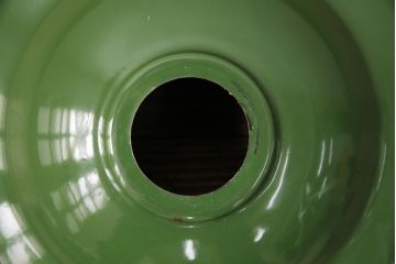 アンティーク照明　昭和レトロ　グリーンカラーが空間のアクセントになるホーロー製天井照明(ペンダントライト、吊り下げ照明、琺瑯)(R-049656)