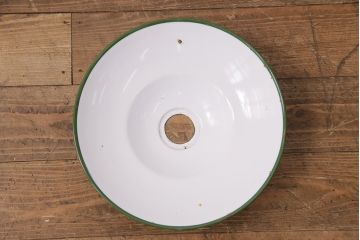アンティーク照明　昭和レトロ　グリーンカラーが空間のアクセントになるホーロー製天井照明(ペンダントライト、吊り下げ照明、琺瑯)(R-049656)