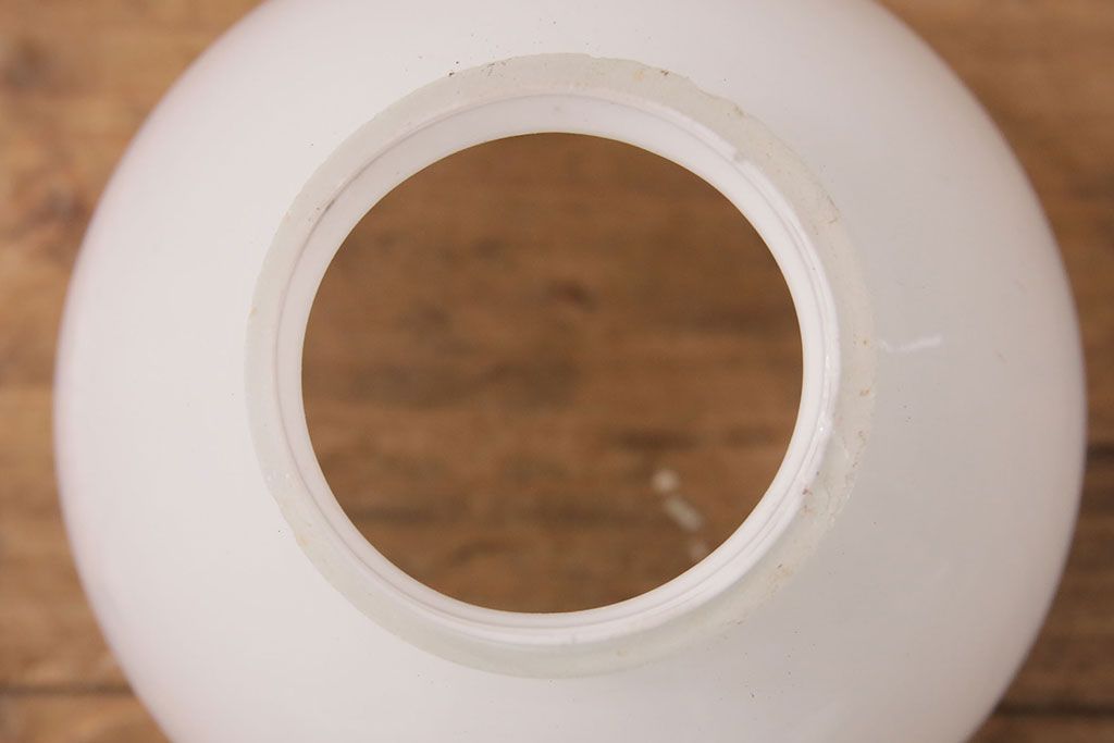 アンティーク照明　昭和初期　ブラケットの風合いとシンプルなシェードがレトロな雰囲気を醸しだすウォールランプ(壁付け照明、壁掛け照明)(R-049660)