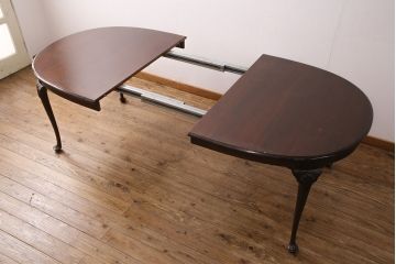 中古　美品　アメリカ輸入家具　Stickley(スティックレー、スティックレイ)　マホガニー材製の高級感あふれるエクステンションテーブル(ダイニングテーブル)(R-049666)