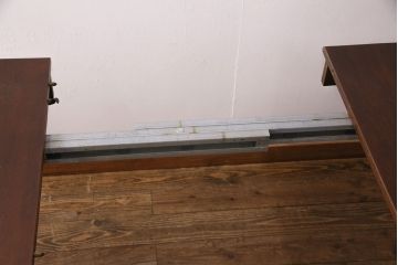 中古　美品　アメリカ輸入家具　Stickley(スティックレー、スティックレイ)　マホガニー材製の高級感あふれるエクステンションテーブル(ダイニングテーブル)(R-049666)