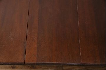 中古　美品　アメリカ輸入家具　Stickley(スティックレー、スティックレイ)　マホガニー材製の高級感あふれるエクステンションテーブル(ダイニングテーブル)(R-049666)