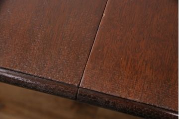 中古　美品　アメリカ輸入家具　Stickley(スティックレー、スティックレイ)　マホガニー材製の高級感あふれるエクステンションテーブル(ダイニングテーブル)(R-049666)