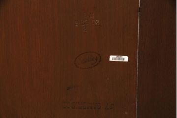中古　美品　アメリカ輸入家具　Stickley(スティックレー、スティックレイ)　マホガニー材製の高級感あふれるエクステンションテーブル(ダイニングテーブル)(R-049666)