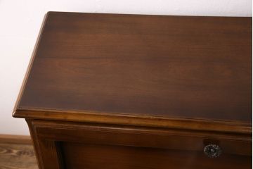 中古　美品　カリモク家具(karimoku)　コロニアルシリーズ　クラシカルな佇まいが魅力のライティングビューロー(簿記机、在宅ワーク、在宅用ワークデスク)(R-049685)