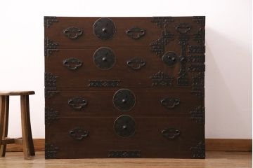 中古　民芸家具　和モダンな空間におすすめ!前面栗材製の整理箪笥(チェスト、衣装タンス、引き出し、収納箪笥)(R-049686)