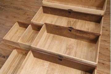 中古　民芸家具　和モダンな空間におすすめ!前面栗材製の整理箪笥(チェスト、衣装タンス、引き出し、収納箪笥)(R-049686)