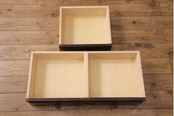 中古　北海道民芸家具　HM165K　高級感漂う上品な佇まいの食器棚(飾り棚、収納棚、カップボード、キャビネット)(定価約43万円)(R-049687)