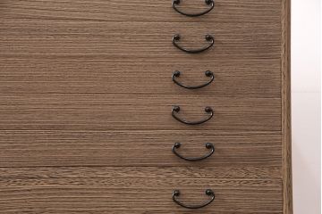 中古　美品　引き出し15杯!シンプルな引手で上品な雰囲気を醸しだす加茂総桐箪笥(総桐たんす、呉服箪笥、着物箪笥、引き出し)(定価約48万円)(R-049689)