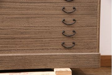 中古　美品　引き出し15杯!シンプルな引手で上品な雰囲気を醸しだす加茂総桐箪笥(総桐たんす、呉服箪笥、着物箪笥、引き出し)(定価約48万円)(R-049689)