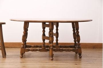 ヴィンテージ家具　美品　イギリス　ERCOL(アーコール)　ニレ材　挽き物の脚が目を引くバタフライテーブル(センターテーブル、ラウンドテーブル、ビンテージ)(R-049692)