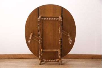 ヴィンテージ家具　美品　イギリス　ERCOL(アーコール)　ニレ材　挽き物の脚が目を引くバタフライテーブル(センターテーブル、ラウンドテーブル、ビンテージ)(R-049692)