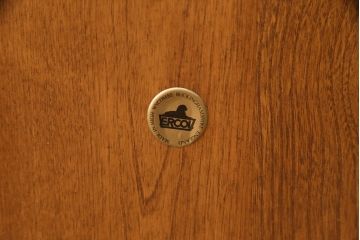 ヴィンテージ家具　美品　イギリス　ERCOL(アーコール)　ニレ材　挽き物の脚が目を引くバタフライテーブル(センターテーブル、ラウンドテーブル、ビンテージ)(R-049692)