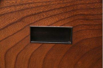 和製アンティーク　ケヤキ材・黒柿材　和の情緒溢れる角火鉢(木製火鉢、箱火鉢)(R-049696)