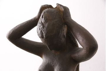 小森邦夫作「ヴエール」　裸婦像　彫刻　銅像(ブロンズ、在銘作家物)(R-049701)