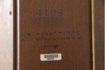 中古　アメリカ　Stickley(スティックレー、スティックレイ)　マホガニー材　照明付き!　高級感漂うコーナーキャビネット(飾り棚、収納棚)(R-049704)
