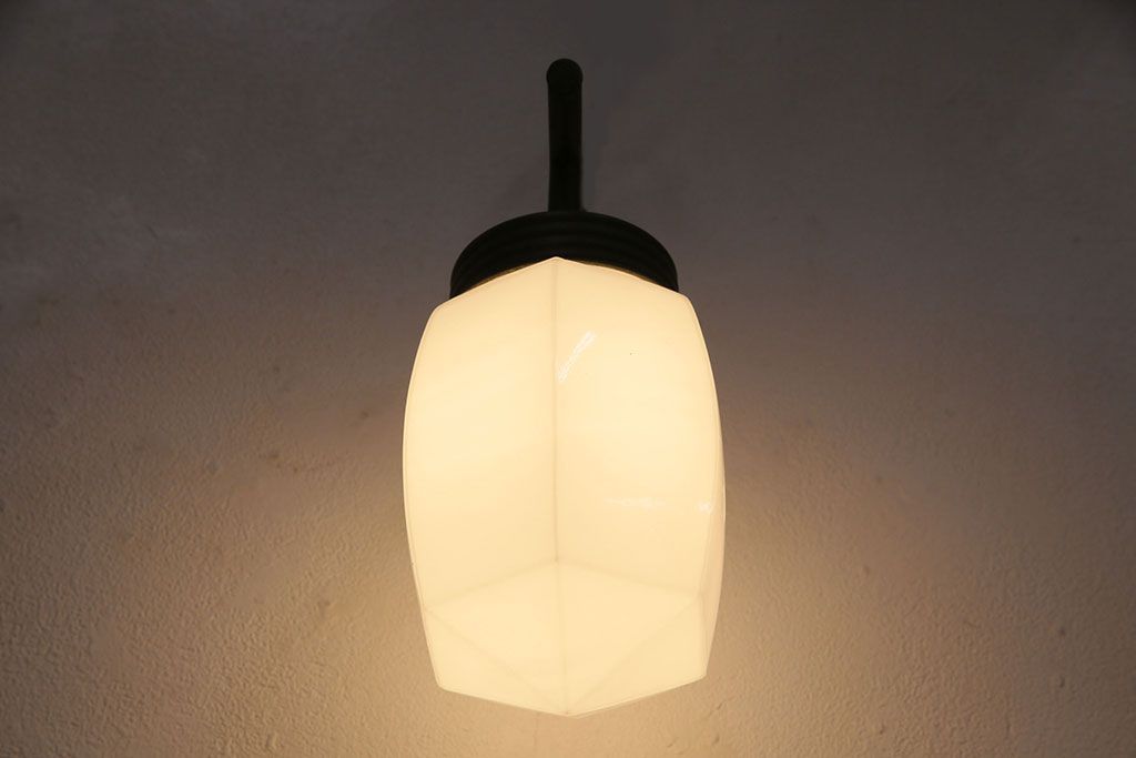 アンティーク照明　梅の透かしが和の風情漂うウォールランプ(壁掛け照明、壁付け照明)(R-049711)