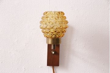 ヴィンテージ照明　北欧ビンテージ　デンマーク　ゴールドに輝く光を放つウォールライト(壁掛け照明、壁付け照明)(R-049712)