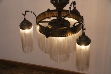 和製アンティーク　激レア品!ガラス管の煌めきが繊細な美しさを放つ、趣のあるシャンデリア(天井照明、吊り下げ照明)(R-049715)