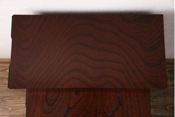 新古　未使用展示品　美品　吉野民芸　伝統美が独特の存在感を漂わせるケヤキ材製階段箪笥(和タンス、収納棚)(R-049716)