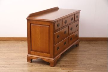 中古　横浜ダニエル(daniel)　アーリーアメリカン　A-104横長整理タンス　気品漂う洗練されたデザインが魅力的なチェスト(定価約50万円)(引き出し、サイドボード)(R-049718)