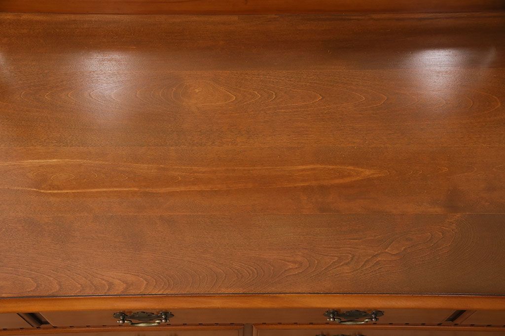 中古　横浜ダニエル(daniel)　アーリーアメリカン　A-104横長整理タンス　気品漂う洗練されたデザインが魅力的なチェスト(定価約50万円)(引き出し、サイドボード)(R-049718)