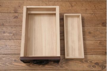 美品　展示　未使用品　堂々とした佇まいが存在感抜群の民芸箪笥サイドボード(収納棚、戸棚、テレビ台)(R-049720)