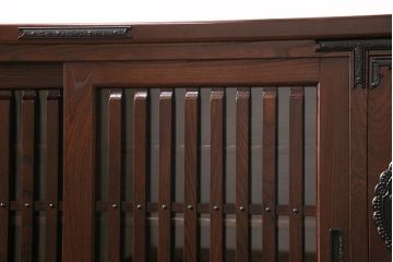 美品　展示　未使用品　堂々とした佇まいが存在感抜群の民芸箪笥サイドボード(収納棚、戸棚、テレビ台)(R-049720)