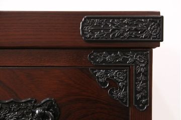 中古　展示未使用品　吉野民芸家具　ケヤキ材　杢目が目を引く、和の趣あふれる衣装箪笥(収納タンス、引き出し、チェスト)(R-049722)