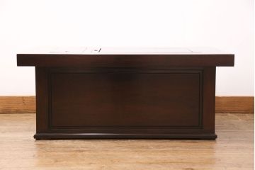 ヴィンテージ雑貨　美品　昭和中期　唐木材　赤みがかった落ち着きある色合いが高級感漂う関西火鉢(長火鉢、囲炉裏、手あぶり、ビンテージ)(R-049724)