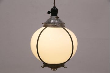 アンティーク照明　和製アンティーク　ブラケットの使い込まれた質感がおしゃれな吊り下げ照明(ペンダント照明、天井照明)(R-049728)