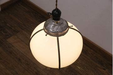 アンティーク照明　和製アンティーク　ブラケットの使い込まれた質感がおしゃれな吊り下げ照明(ペンダント照明、天井照明)(R-049728)