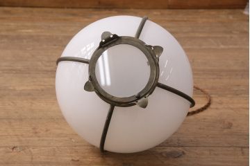 アンティーク照明　和製アンティーク　ブラケットの使い込まれた質感がおしゃれな吊り下げ照明(ペンダント照明、天井照明)(R-049728)