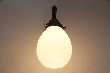 アンティーク照明　透かしがアクセントになるウォールランプ(壁付け照明、壁掛け照明)(R-049729)