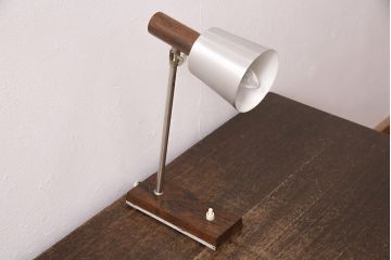 ヴィンテージ照明　北欧ビンテージ　デンマーク　メンズライクな空間づくりに活躍するデスクライト(卓上照明、スタンドライト、シェード)(R-049731)